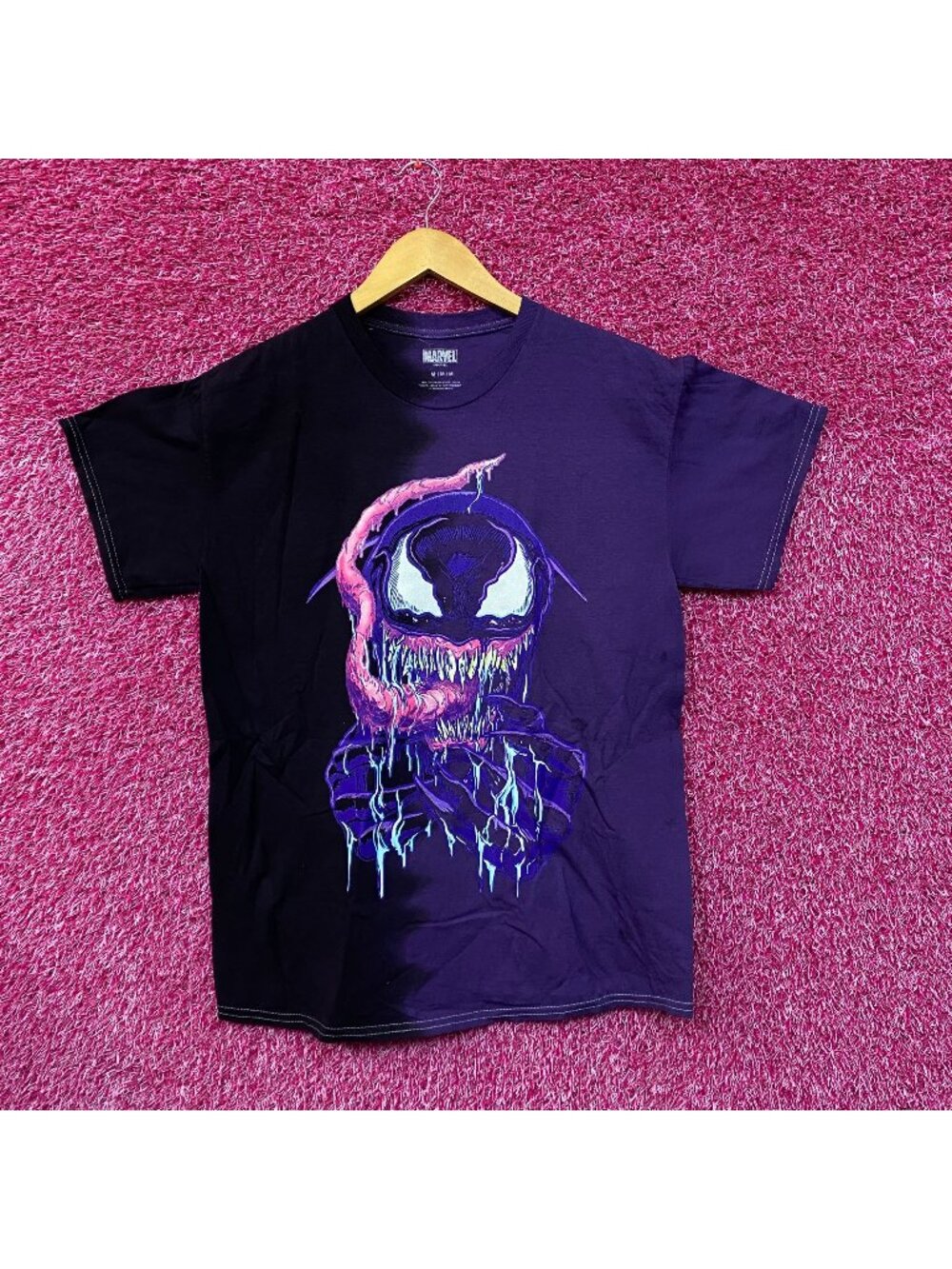 Venom purple/black split dye Tshirt size medium